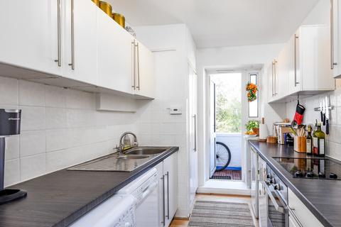 1 bedroom flat to rent, Glazebrook Close, London, SE21