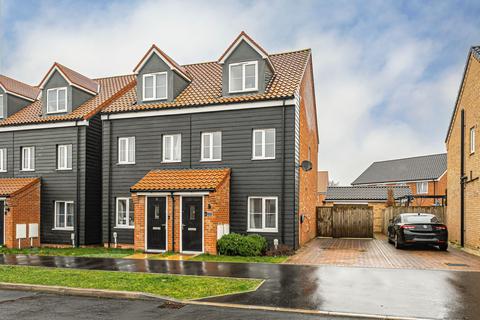 Briggs Mead, Wymondham