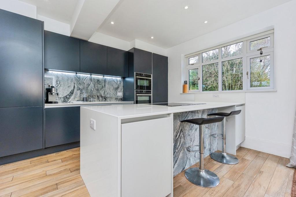 Kitchen 3