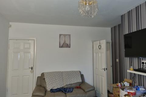 2 bedroom flat to rent, 39 Tickhill Road, Maltby, Rotherham S65 2HH