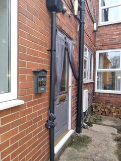 2 bedroom flat to rent, 39 Tickhill Road, Maltby, Rotherham S65 2HH