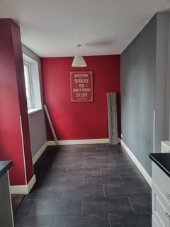 2 bedroom flat to rent, 39 Tickhill Road, Maltby, Rotherham S65 2HH