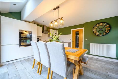 3 bedroom semi-detached house for sale, Oakwell Croft, Batley, West Yorkshire