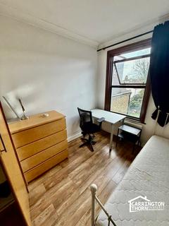 1 bedroom terraced house to rent, Room 5, 84 Inverine Road, London, SE7 7NL