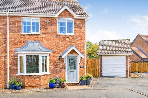 3 bedroom semi-detached house for sale, Cabin Lane, Oswestry