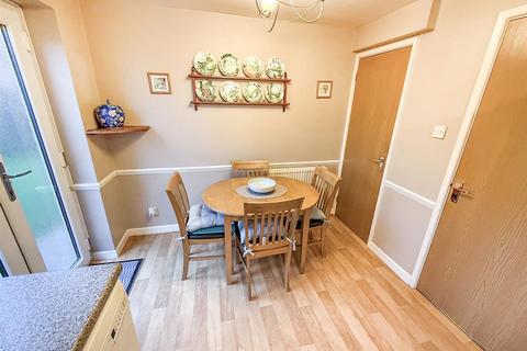 3 bedroom semi-detached house for sale, Cabin Lane, Oswestry