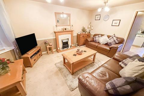 3 bedroom semi-detached house for sale, Cabin Lane, Oswestry