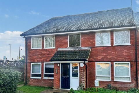 Byron Crescent, Bedford