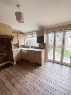 4 bedroom semi-detached house to rent, Filton Avenue, Bristol BS34