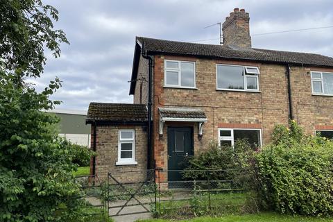 3 bedroom semi-detached house to rent, Livesey Road , Ludborough, DN36 5SG
