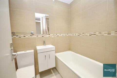 1 bedroom apartment to rent, Copwood Close, North Finchley, N12