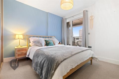1 bedroom flat for sale, Courthouse Way, London
