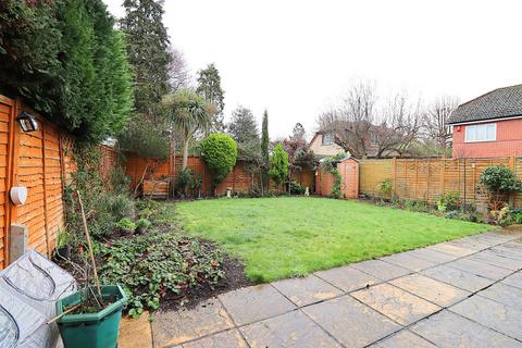 undefined, Canterbury Road, Farnborough GU14