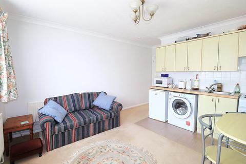 undefined, Canterbury Road, Farnborough GU14