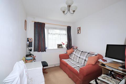 undefined, Canterbury Road, Farnborough GU14
