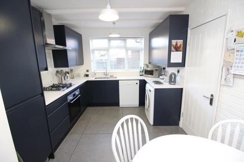 undefined, Cheam Common Road, Worcester Park KT4