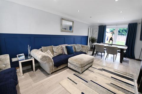 undefined, Cherry Close, Canvey Island SS8
