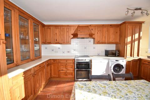 2 bedroom end of terrace house for sale, Church Road, Alverstoke
