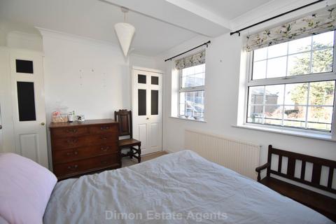 2 bedroom end of terrace house for sale, Church Road, Alverstoke
