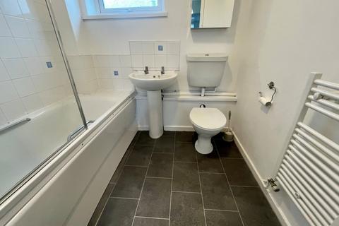 2 bedroom apartment to rent, Forge Close, Pendeford, Wolverhampton, West Midlands, WV8