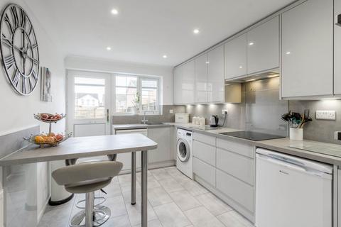 5 bedroom detached house for sale, Muddiford Lane, Milton Keynes MK4
