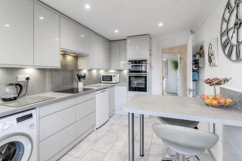 5 bedroom detached house for sale, Muddiford Lane, Milton Keynes MK4