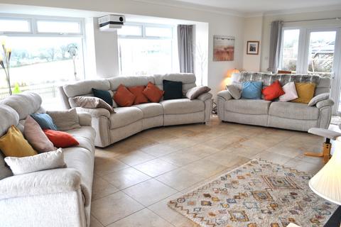 5 bedroom detached house for sale, Highmead Overton Lane Port Eynon Sa3 1nr