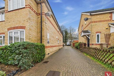undefined, Larkspur Gardens, Luton LU4