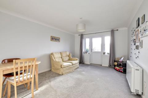 2 bedroom retirement property for sale, The Crescent, Abbots Langley, WD5