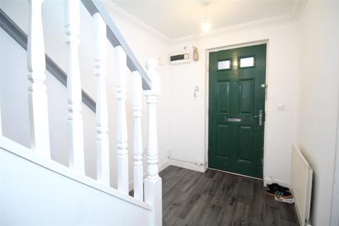 undefined, Holt Close, Ashford TN23