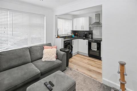 2 bedroom detached bungalow for sale, Westman Road, Canvey Island SS8