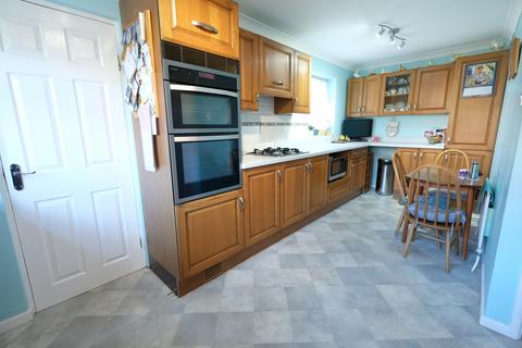 4 bedroom detached house for sale, Poplar Drive, Marchwood SO40