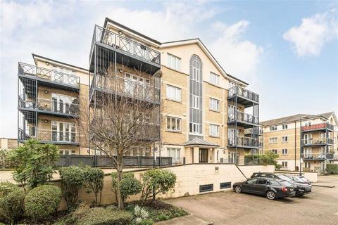1 bedroom flat for sale, Beresford House, London SW4