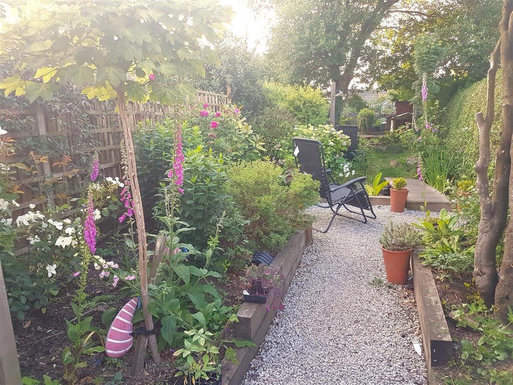 Garden in Summer.jpg