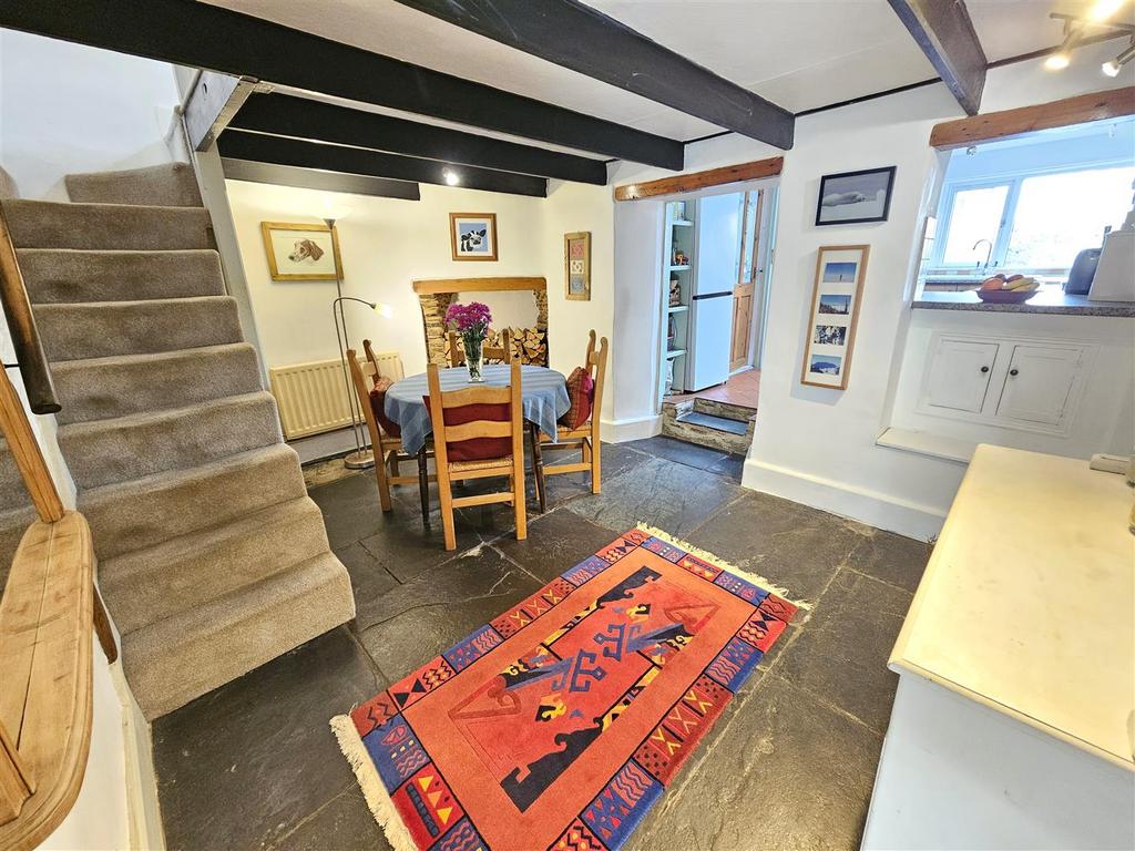 Dining Room.jpg