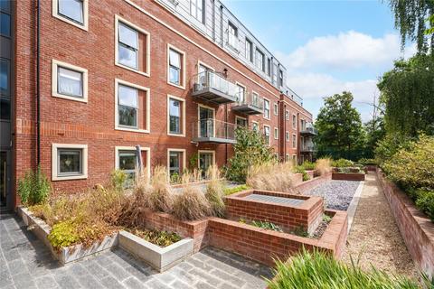 2 bedroom apartment to rent, Queens Road, Weybridge, Surrey, KT13