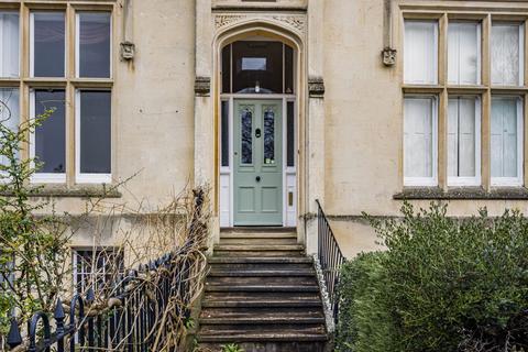 undefined, Garden Flat 11 Wellington Square