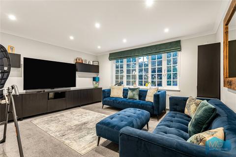 4 bedroom terraced house for sale, Oakview Gardens, London, N2