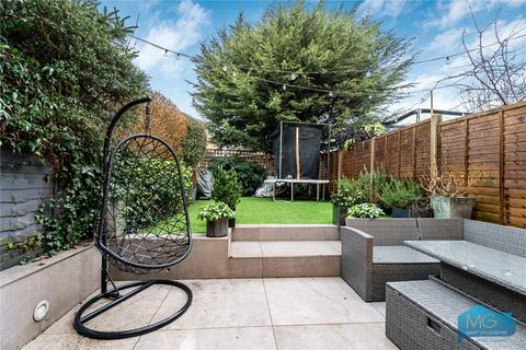 4 bedroom terraced house for sale, Oakview Gardens, London, N2