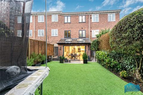 4 bedroom terraced house for sale, Oakview Gardens, London, N2