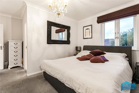 4 bedroom terraced house for sale, Oakview Gardens, London, N2