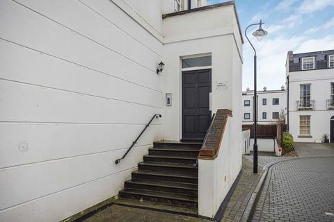 2 bedroom flat for sale, Regency Place, Cheltenham, GL52 2AS