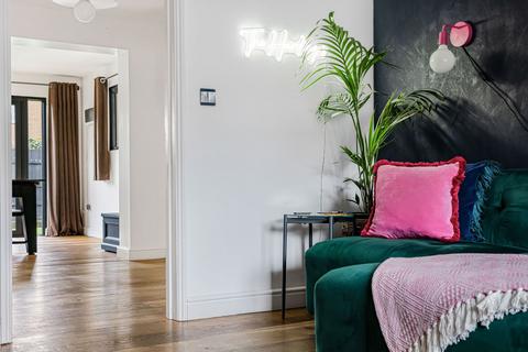5 bedroom link detached house for sale, Southcourt Close, Cheltenham, GL53 0DW