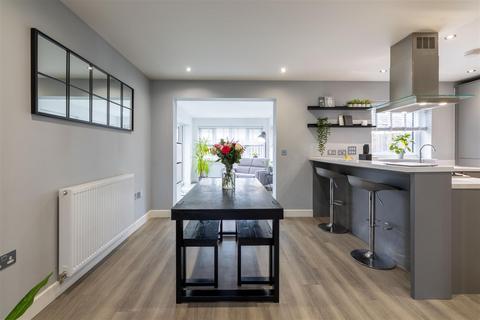 3 bedroom detached house for sale, Kennaway Avenue, Perth