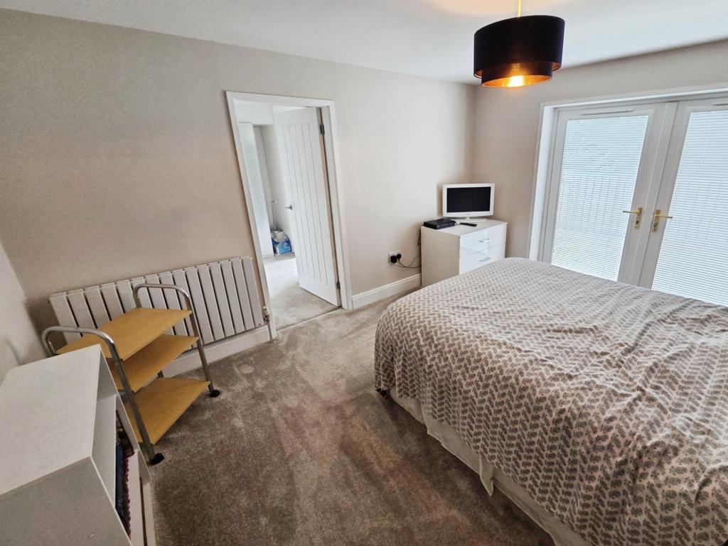 Pbox-bedroom-329729.jpg