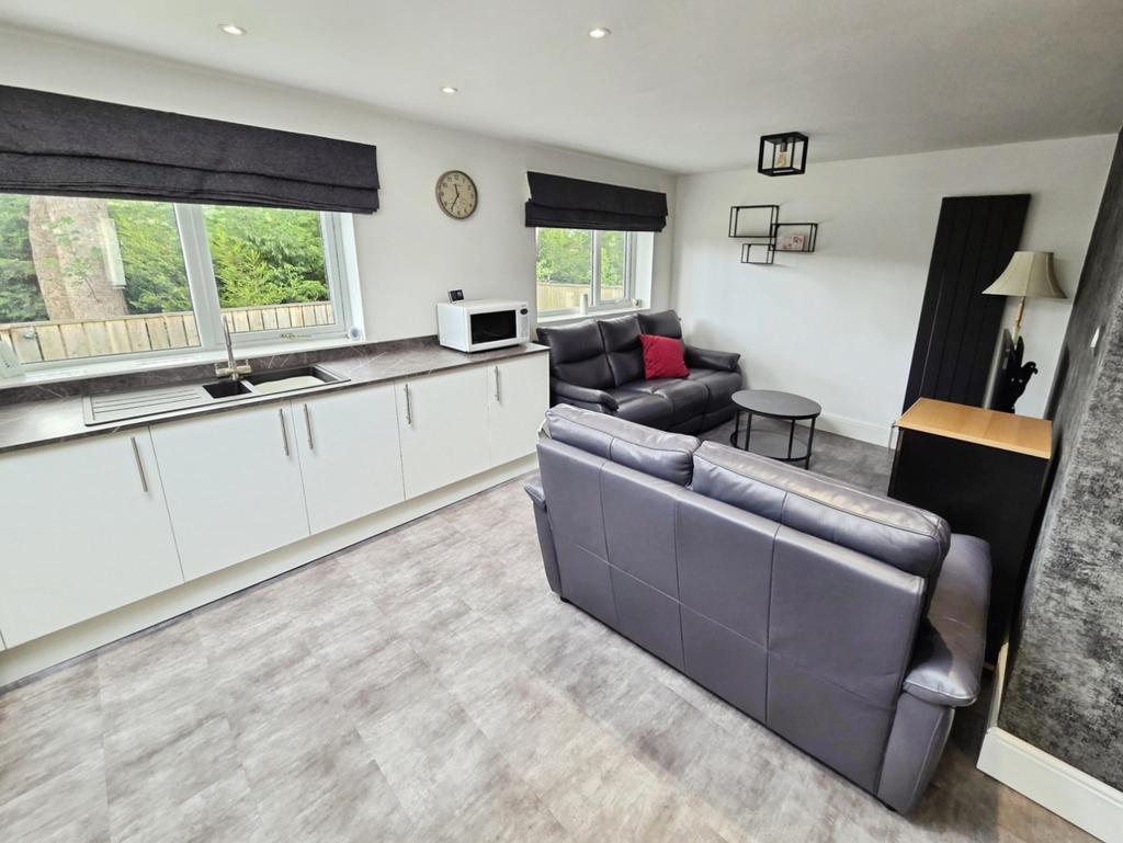 Pbox-living room-329729.jpg
