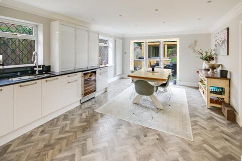 5 bedroom detached house for sale, Copthorne Road, Felbridge, East Grinstead, RH19