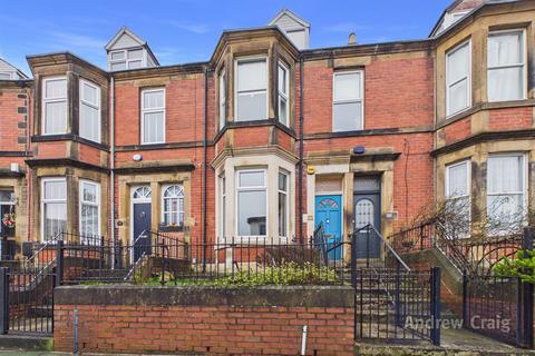 2 bedroom flat for sale, Avenue Road, Gateshead