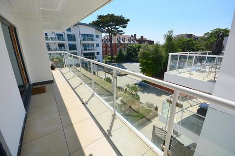 2 bedroom apartment to rent, Boscombe Spa Road, Boscombe BH5