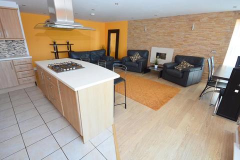 2 bedroom apartment to rent, Boscombe Spa Road, Boscombe BH5